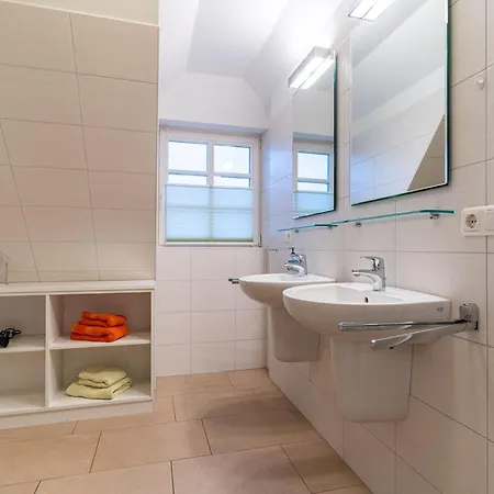度假居 Doppelhaushaelfte In St Peter-ording, Cleaning Included